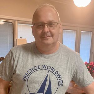 Meet your Posher, Wayne